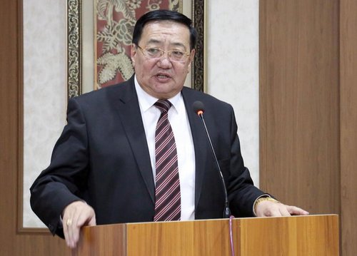 Ц.Сүхбаатар: Тэтгэврийн зөрүүг арилгах, хэмжээг нь нэмэгдүүлэх талаар төр засагт шаардлага тавиад байна